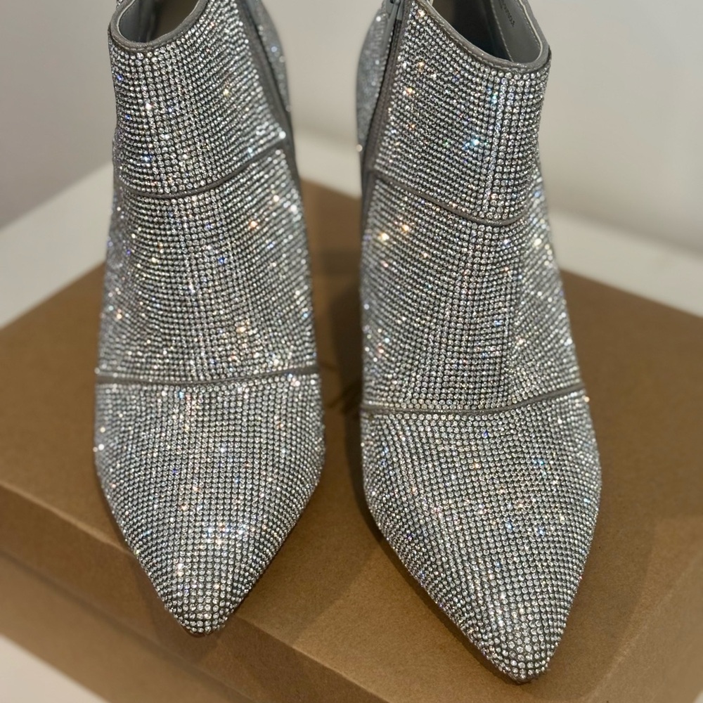 Steve Madden Silver Heeled Boots Sparkling Ankle Design - Picture 2 of 5